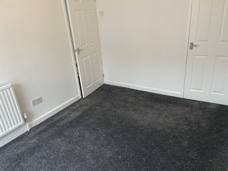 3 bedroom House To Let - Photo 3