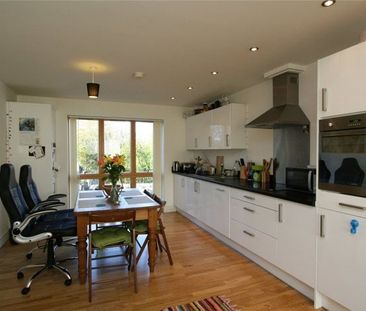Ferndale House, Ferndale Rise, Cambridge, CB5 8ET - Photo 5
