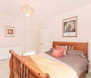 1 Bed Flat, Garratt Lane, SW17 - Photo 6