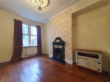 3 bed terraced house to rent in Bishopton Lane, Stockton-on-Tees, TS18 - Photo 2