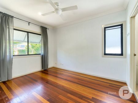 25 Portland Street, Annerley QLD 4103 - House For Rent | Domain - Photo 4
