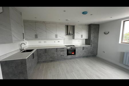 Room in a Shared Flat, Staines Road, TW4 - Photo 5