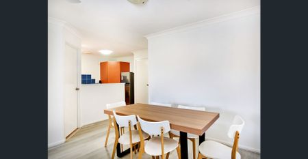 Fully Furnished Duplex - Photo 4