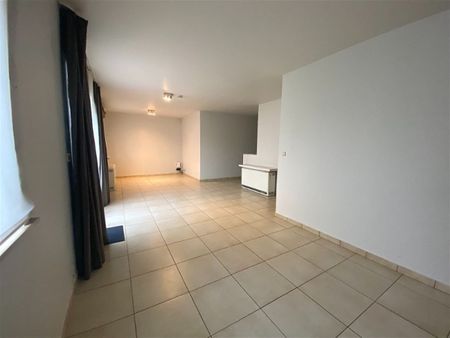 Gelijkvloers appartement met één slaapkamer - Foto 2