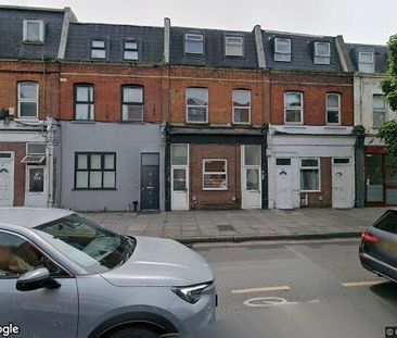 1 Bed Terraced House, Abbey Parade, SW19 - Photo 1