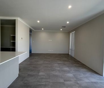 9 Dorado Road, Australind, WA 6233 - Photo 4