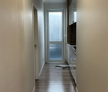 Stylish 2BR Flat in Flat Bush! - Photo 2