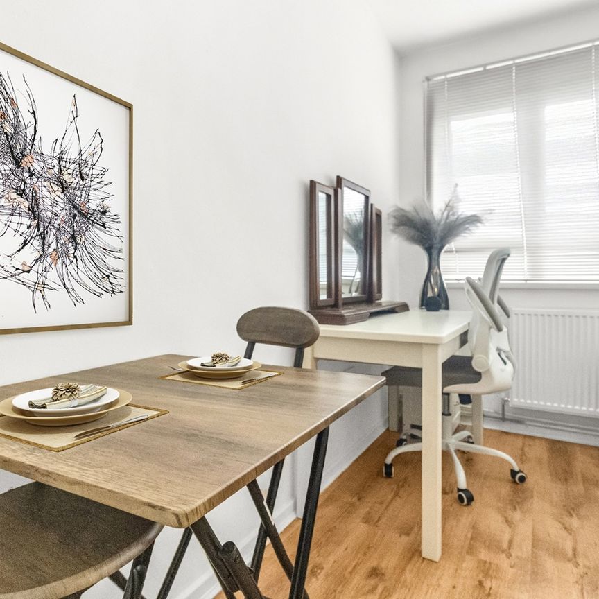 Room in a Shared Flat, Reynolds House, N4 - Photo 1