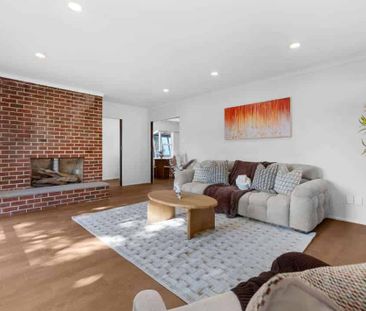 Spacious 3 Bedroom Home in Otahuhu With Swimming Pool - Photo 3