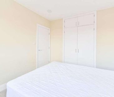 Wandsworth Road, Nine Elms, SW8 - Photo 3