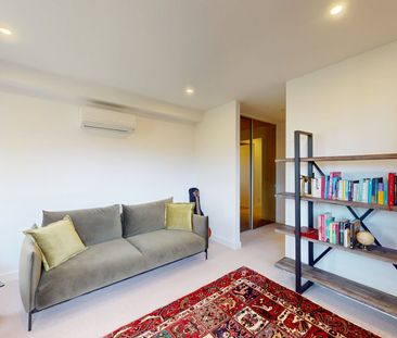 A Rare Fitzroy North Find: Space, Style and Location Combined - Photo 6