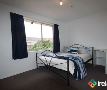 Well Presented Two Bedroom Home! - Photo 3