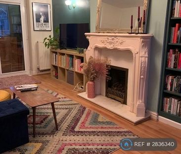 3 bedroom semi-detached house to rent - Photo 3