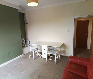 Room 2 Alexandra Road, Swadlincote - Photo 5