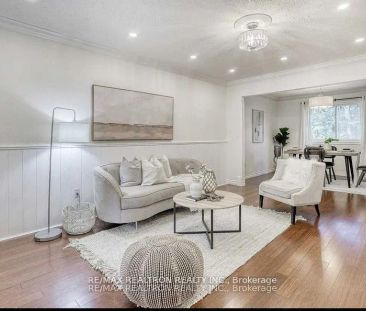 56 Deverill Crescent #Upper - Photo 5