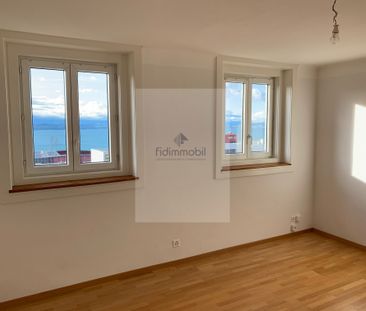 APPARTEMENT PROCHE DE TOUTES LES COMMODITES AVEC VUE SUR LE LAC - Foto 3