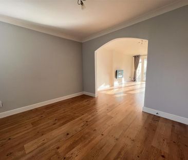 3 bedroom end of terrace house to rent - Photo 3