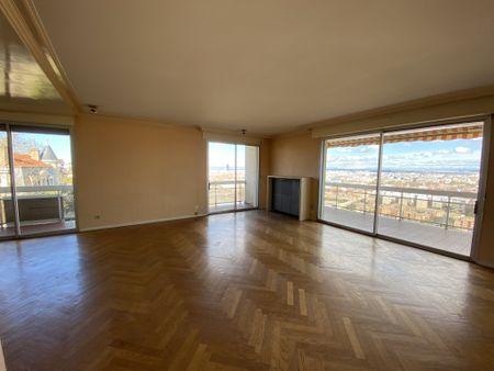 Location Appartement 5 pièces 137m² LYON 5ème - Photo 3