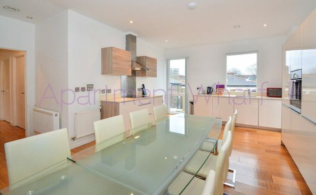 1 bedroom in a flat share to rent - Photo 1