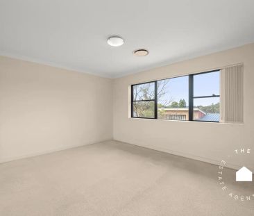 “Your Dream Townhouse Awaits in Castle Hill!” - Photo 6