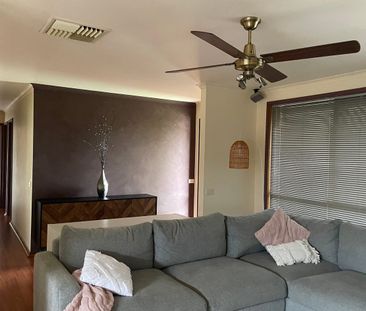 Immaculate Three Bedroom House in Beautiful Street - Photo 1