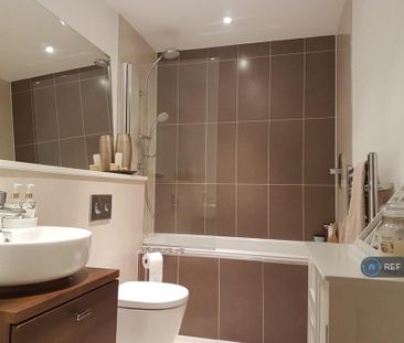 2 bedroom flat to rent - Photo 6