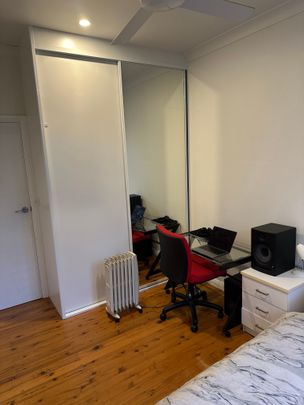 Narraweena - Photo 1