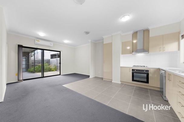 28/20 Hyde Park Avenue, Craigieburn VIC, Belconnen - Photo 1