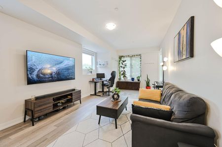 For Lease - 256 ROYAL YORK Road Unit# 114, Toronto, Ontario - Photo 3