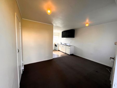 Unit 1, 35 Driver Road, Mangere East, Auckland - Photo 3
