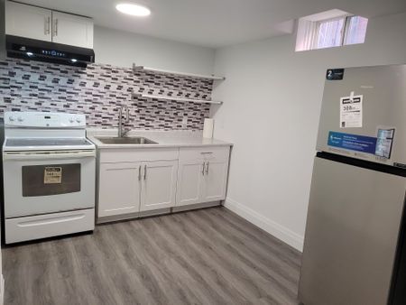 For Lease - 76 William Honey Crescent, Markham, Ontario - Photo 2