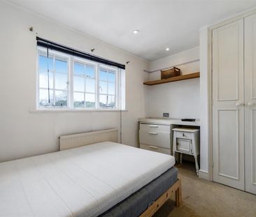 Semi-Detached House To Let - Photo 4