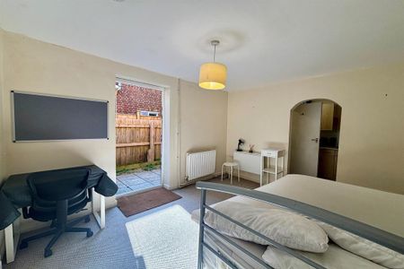 1 bedroom apartment to rent - Photo 2