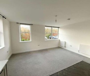 Heath Square, Haywards Heath - Photo 4