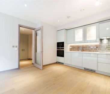 A fantastic studio apartment in the highly sought after Ram Quarter... - Photo 1
