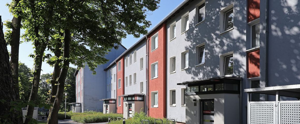 Charmante 2-Zimmer-Wohnung mit einer Loggia // 2.OG rechts - Photo 1