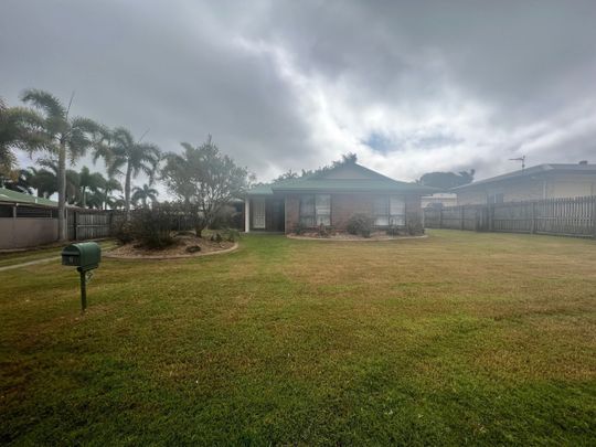 AIR CONDITIONED HOME WITH 2 BAY SHED - Photo 1