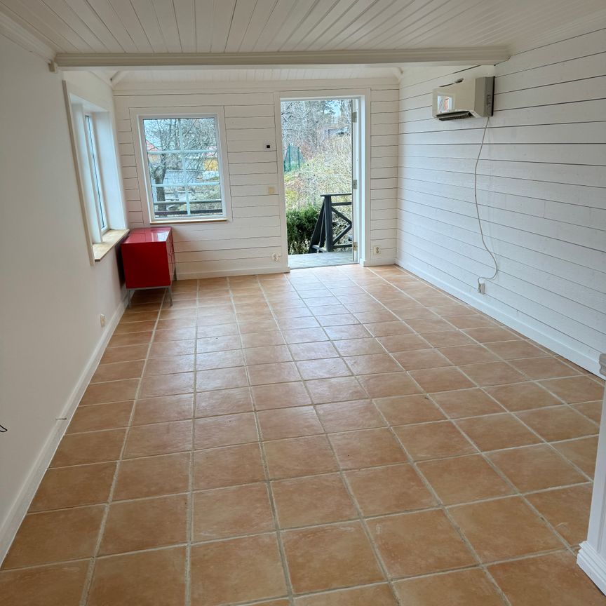 Pershagsvägen, Södertälje - Photo 1