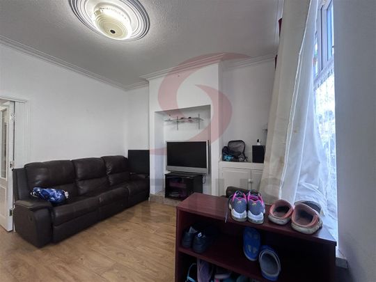 Roberts Road, LE4, Leicester - Photo 1