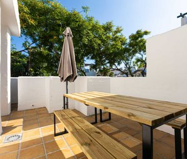 Middle Floor Apartment in Nueva Andalucía - Photo 2