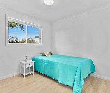 Furnished coastal abode - Photo 2