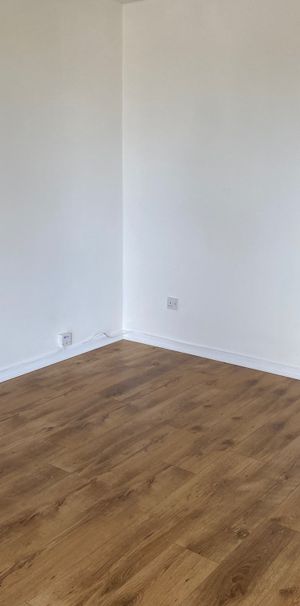 studio to rent Willmore Grove, Birmingham, B38 - Photo 1