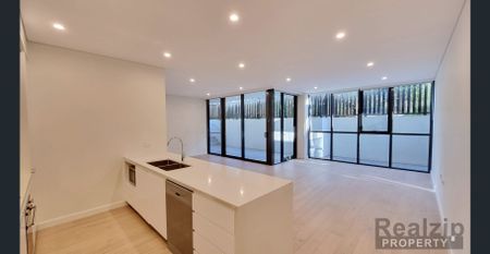 Spacious 3 Bedrooms Luxury Apartment close to Tallawong Metro Station - Photo 2