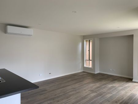 Modern duplex in Lake Munmorah - Photo 2