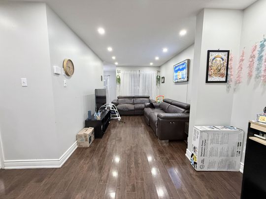 For Lease - 48 Monaco Court Unit# Upper, Brampton, Ontario - Photo 1