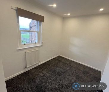 2 bedroom end of terrace house to rent - Photo 1