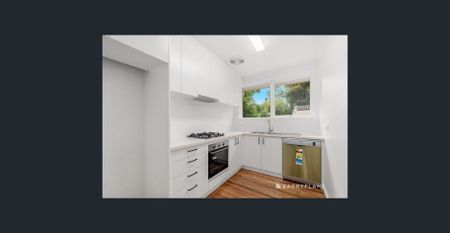 Stylish, Modern & Perfectly Located! - Photo 5