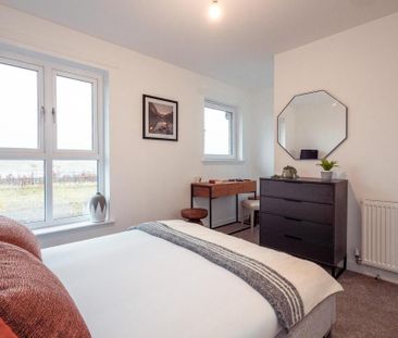 4 bedroom terraced house to rent - Photo 2