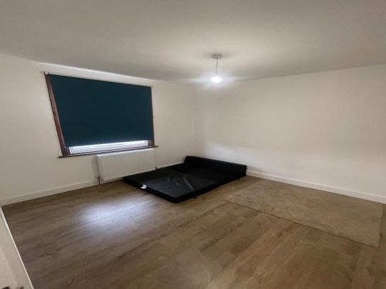 1beds Room Only - Photo 1