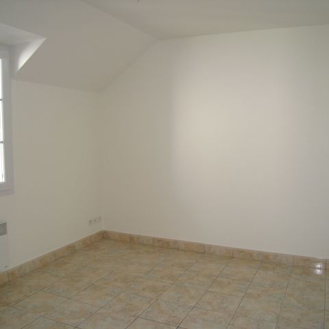 Location Appartement 3 pièces 53m² ORLEANS 45100 - Photo 1